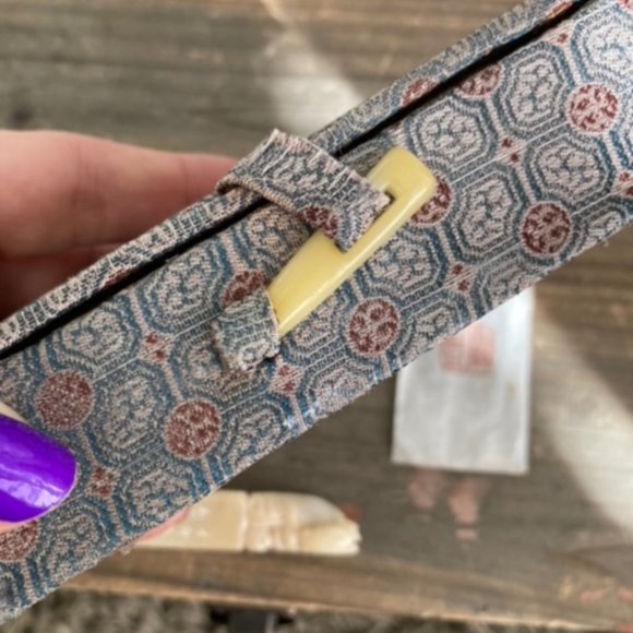 Vintage Chinese Shoushan Stone Figurine Statue in Tapestry Box #1 - Pretty! - Picture 8 of 11